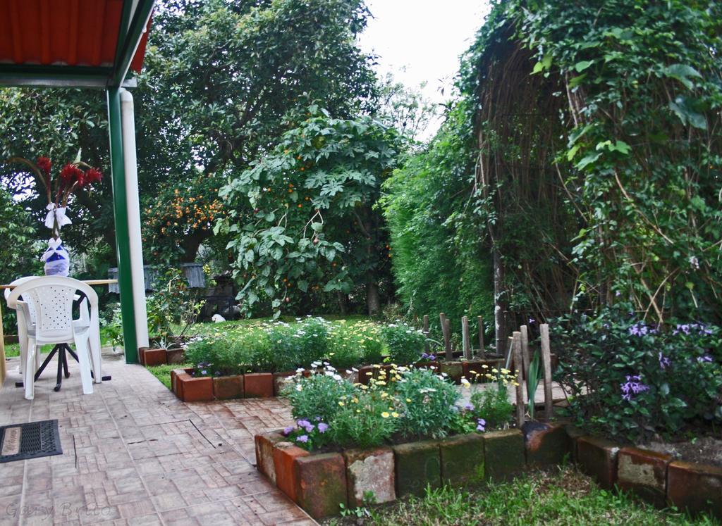 Hostal Saint Mary'S Tababela Extérieur photo